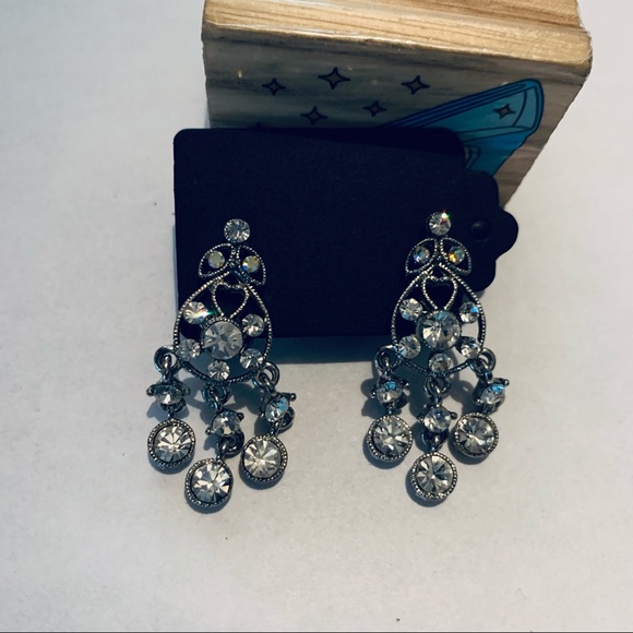 Vintage Sparkly Statement Silver Drop Earrings - Picture 3 of 11